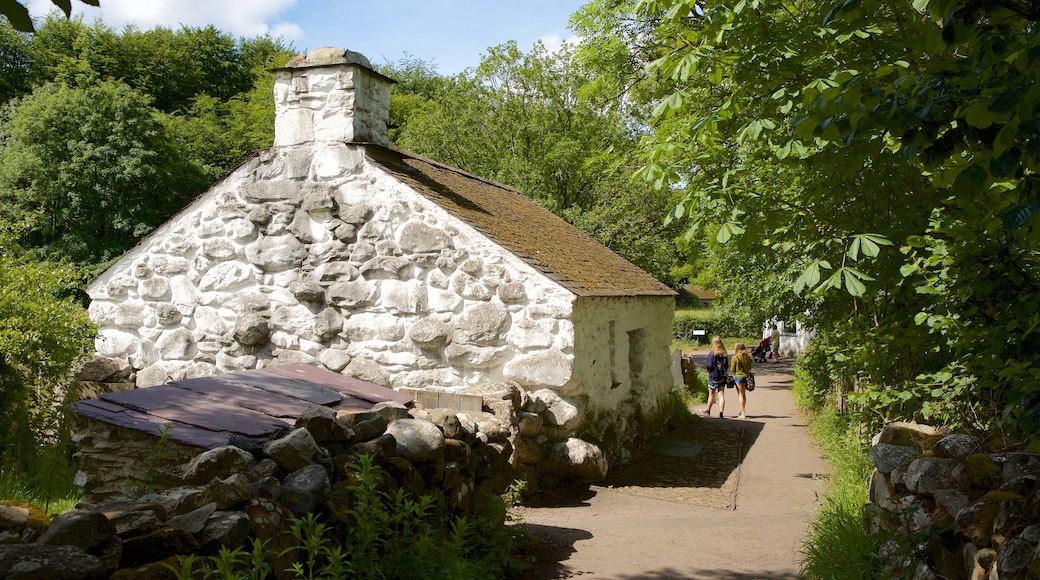 St Fagans mit einem Straßenszenen, Haus und Geschichtliches