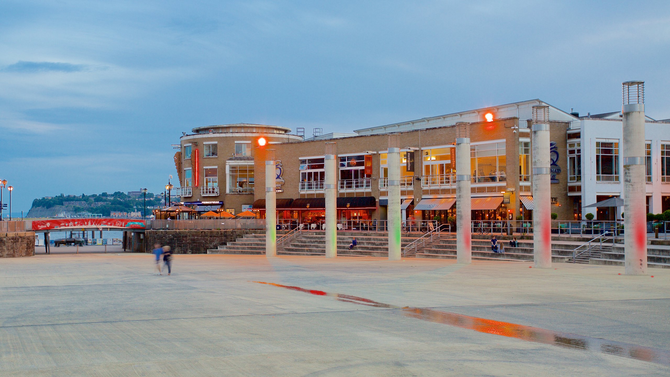 Family Fun at Cardiff Bay Beach