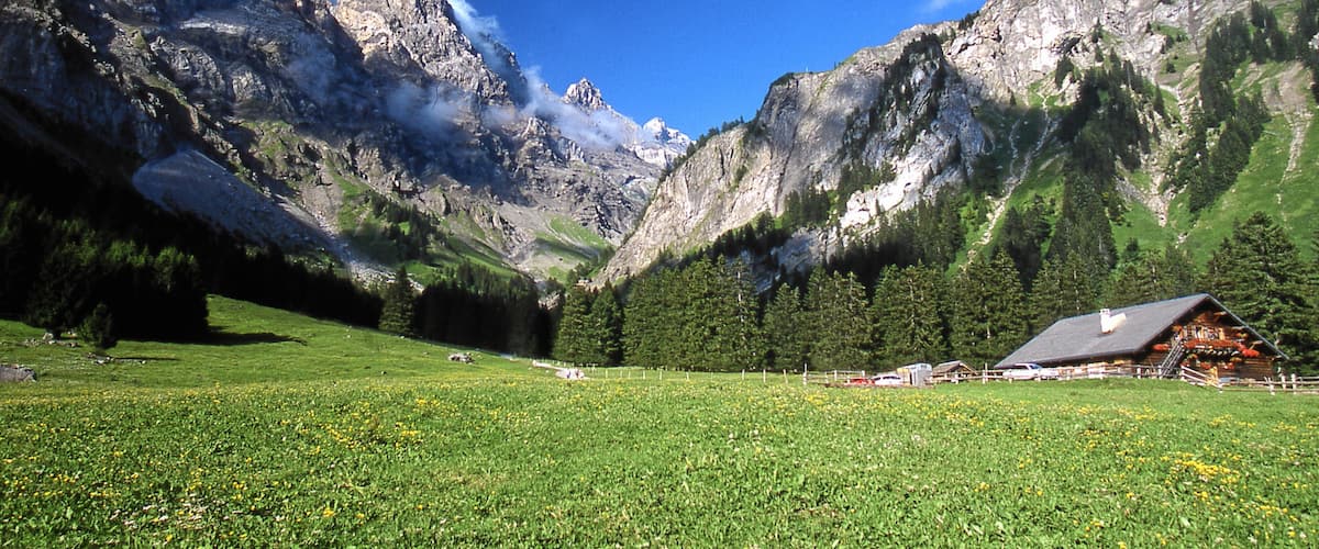 Villars featuring mountains