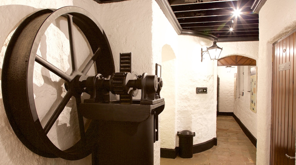 Belfast Castle showing a castle, interior views and heritage elements