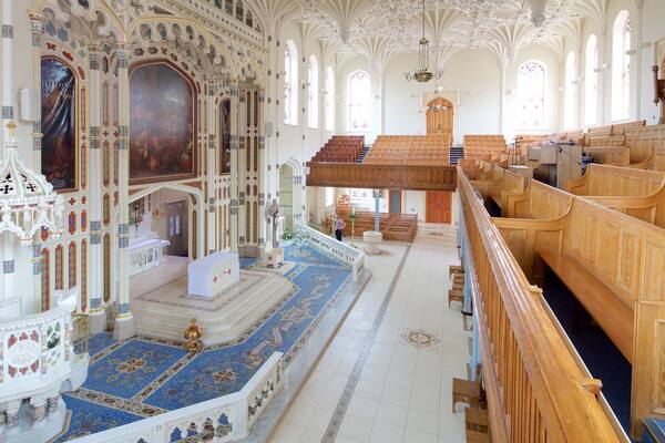 St. Malachy\'s Church showing interior views, heritage elements and a church or cathedral