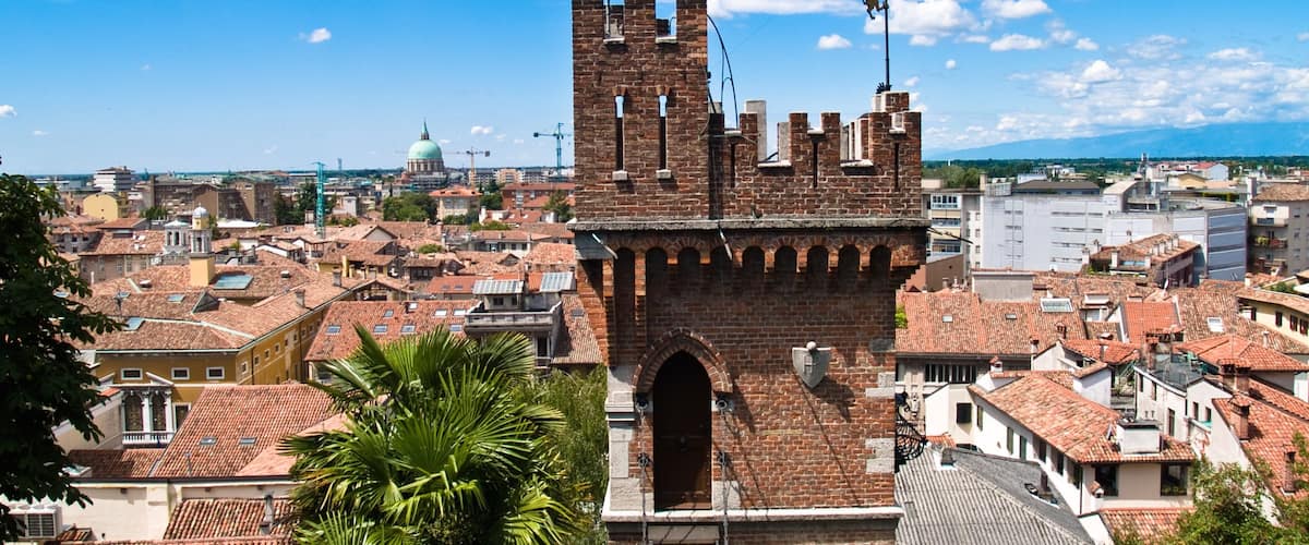 Udine que incluye elementos del patrimonio, vistas de paisajes y patrimonio de arquitectura