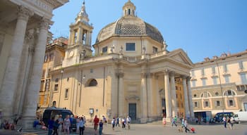 Via del Corso featuring a square or plaza, heritage elements and street scenes