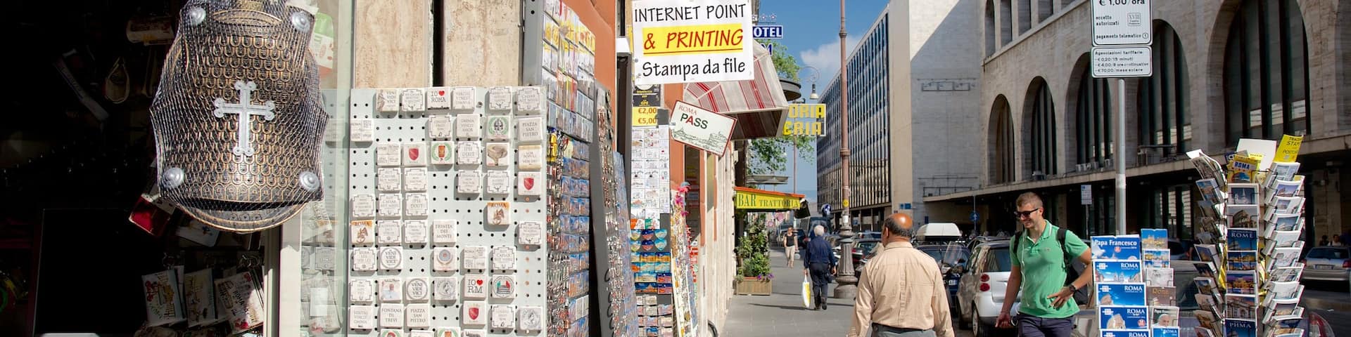 Via Marsala showing a city, street scenes and markets