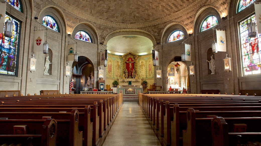 Basilica of Saint Lawrence showing heritage elements, religious aspects and a church or cathedral