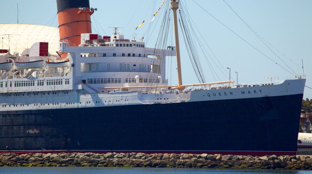 Long Beach which includes cruising and general coastal views