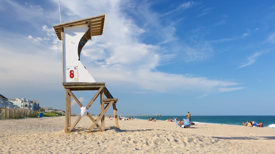 Wrightsville Beach som omfatter en strand og udsigt over kystområde