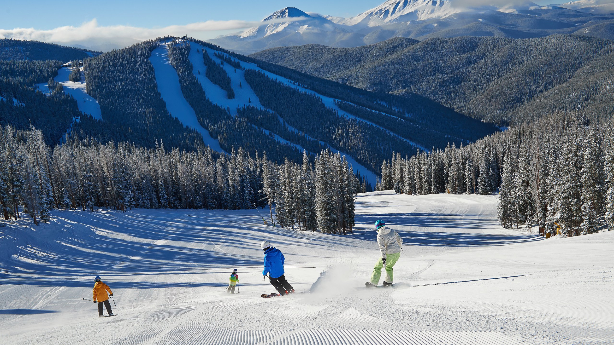 Keystone Ski Resort showing forests, landscape views and snow boarding