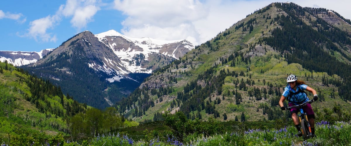 Gunnison - Crested Butte showing landscape views, tranquil scenes and mountains