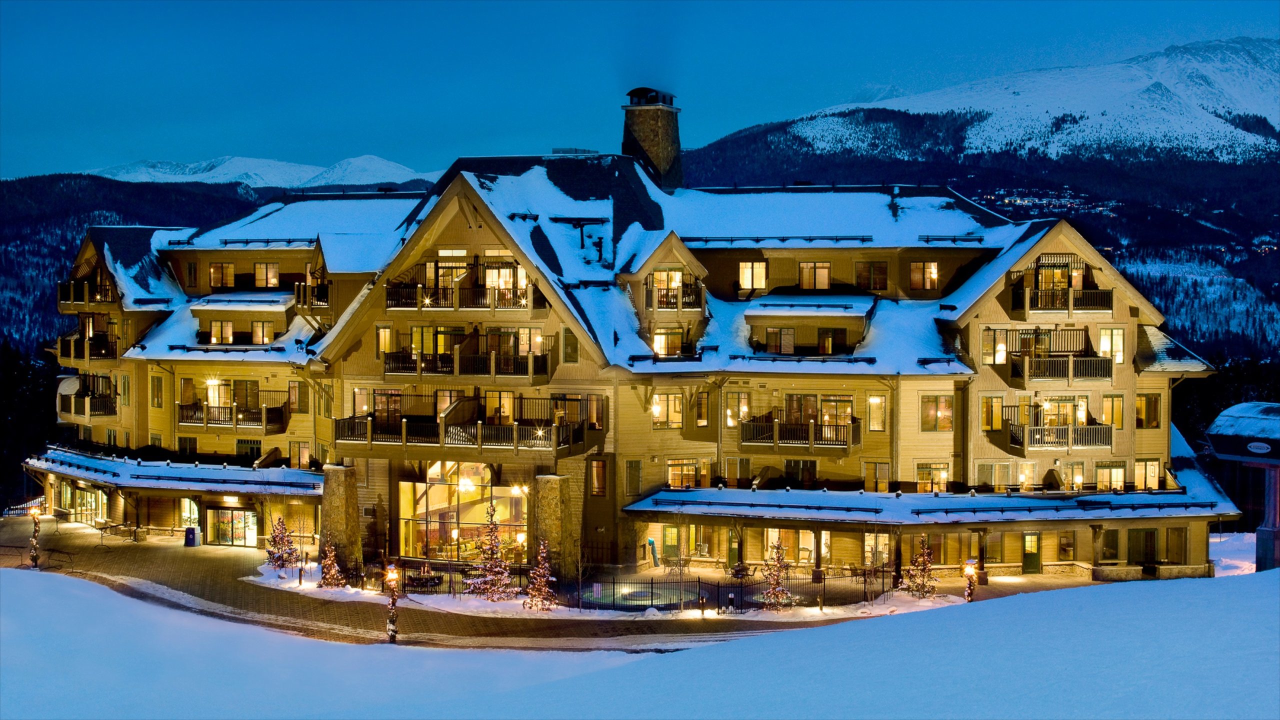 Top Ski Resorts Lodges Silverthorne   100 2020