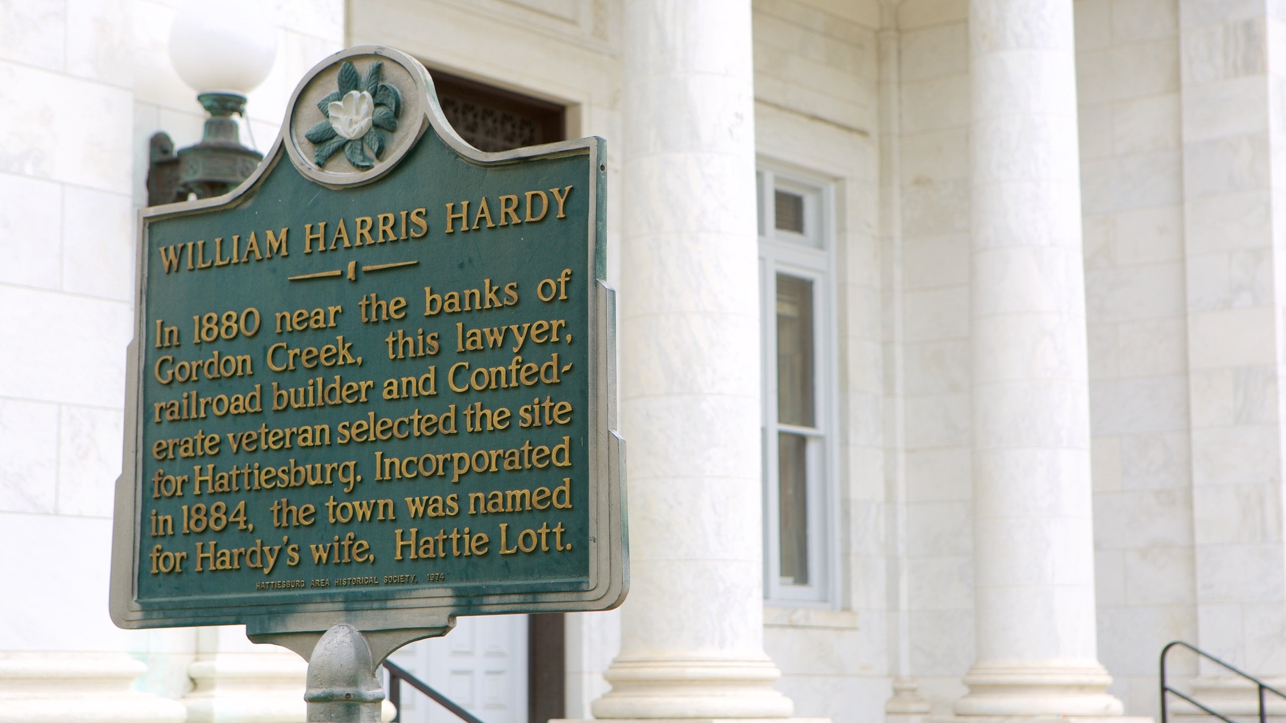 Hattiesburg showing signage