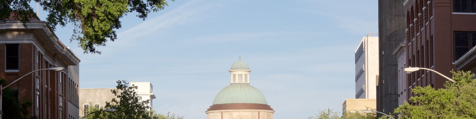 Jackson which includes an administrative buidling, a city and street scenes
