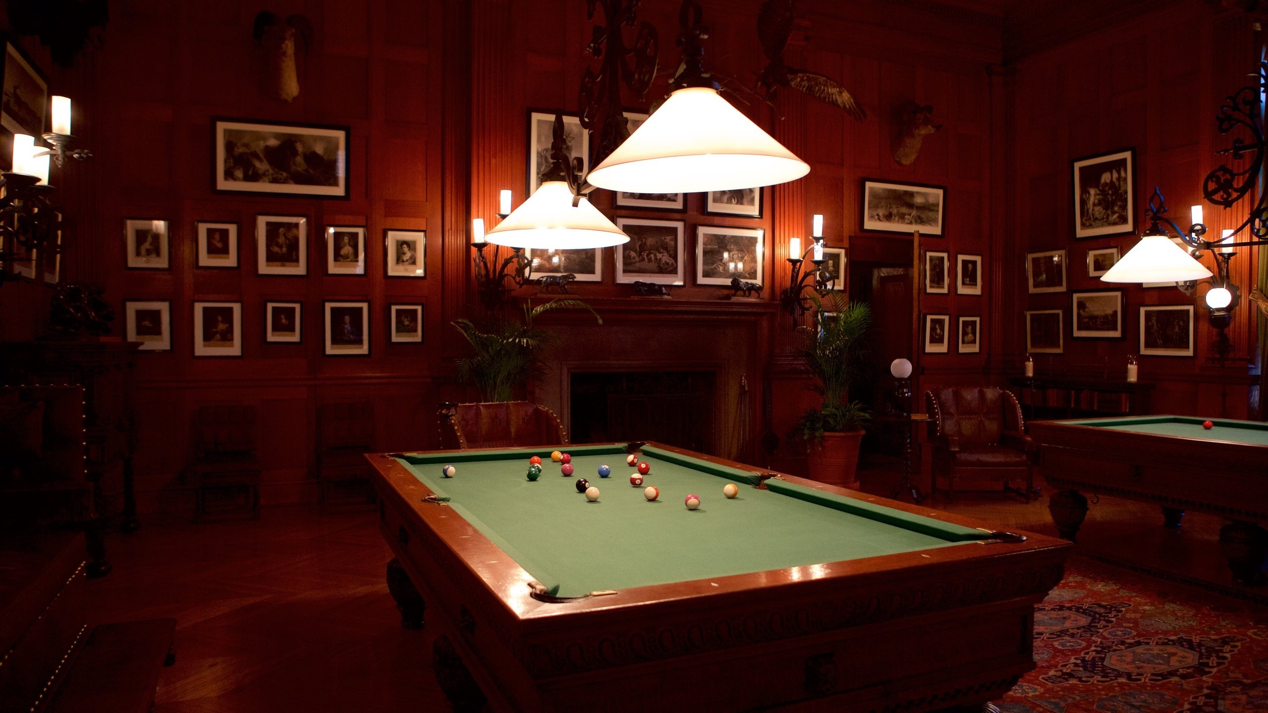 Điền trang Biltmore có tính năng cảnh nội thất và di sản