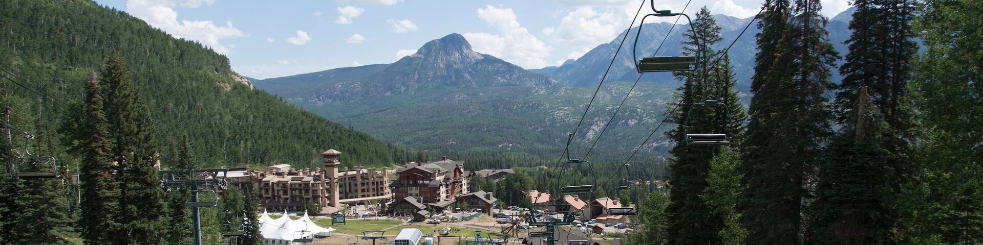 Purgatory Ski Area qui includes hĂŽtel ou complexe de luxe, gondole et panoramas