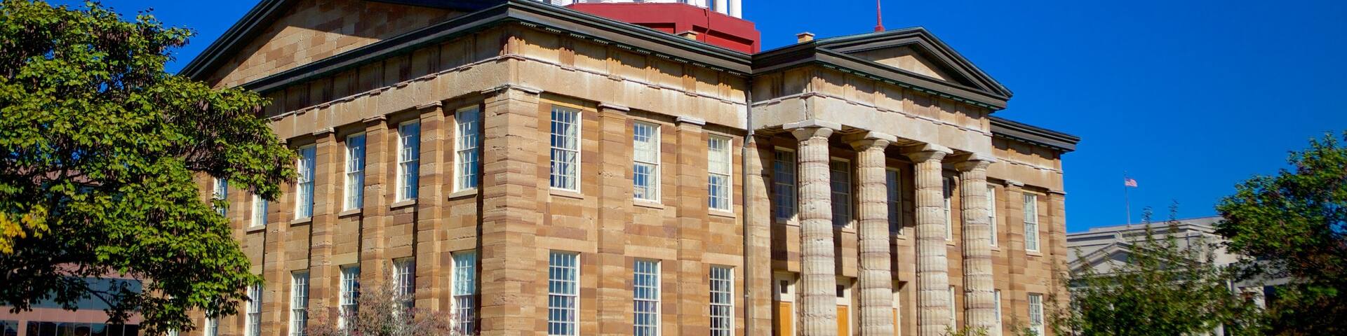 Old State Capitol que incluye un edificio administrativo, patrimonio de arquitectura y elementos del patrimonio