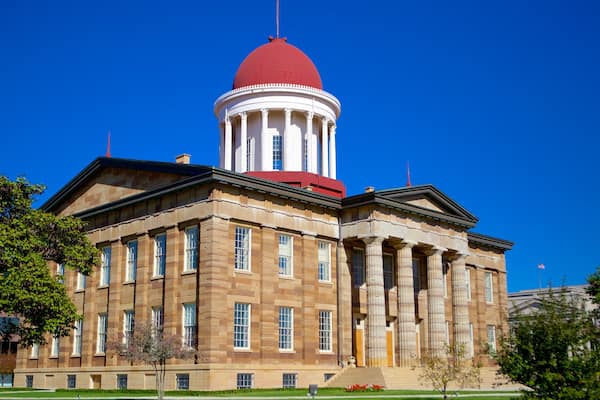 Old State Capitol welches beinhaltet Geschichtliches, historische Architektur und Verwaltungsgebäude