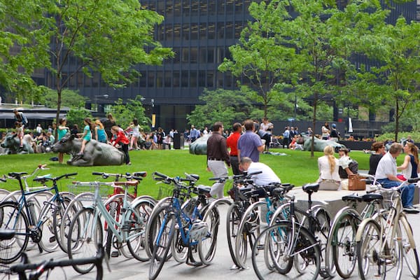 ファイナンシャル ディストリクト どの含み 庭園 と 都市 及び 大勢の人々