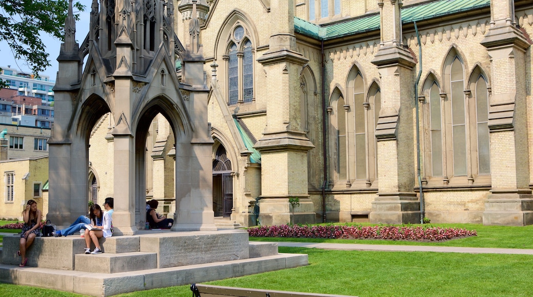 Old Town showing religious aspects, heritage architecture and a church or cathedral