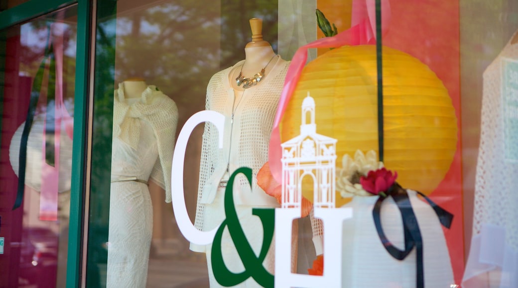 Oakville which includes fashion and shopping