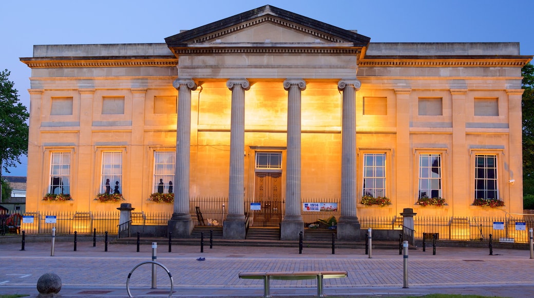 Swansea showing night scenes and heritage elements