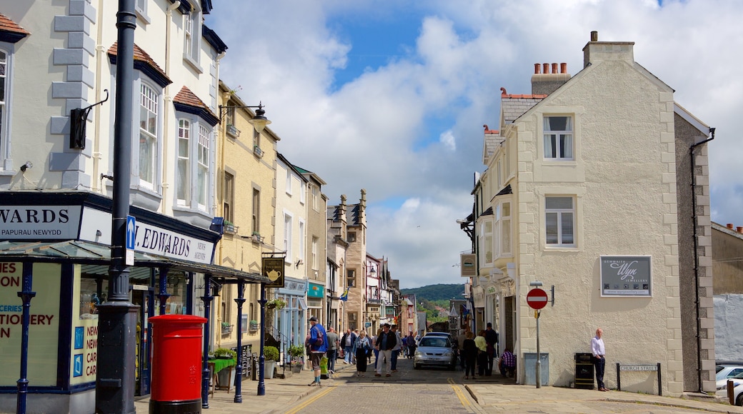 Conwy which includes street scenes