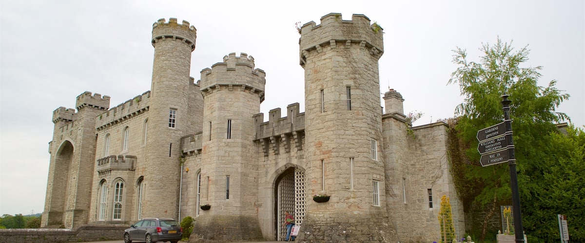 Castillo de Bodelwyddan ofreciendo castillo o palacio y elementos del patrimonio