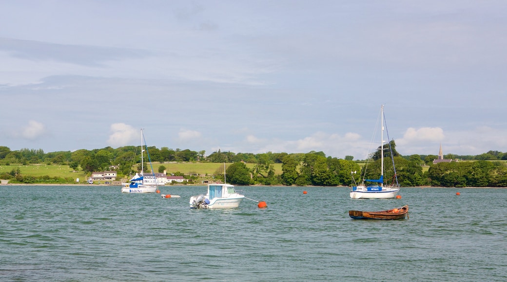 Y Felinheli showing boating, general coastal views and sailing