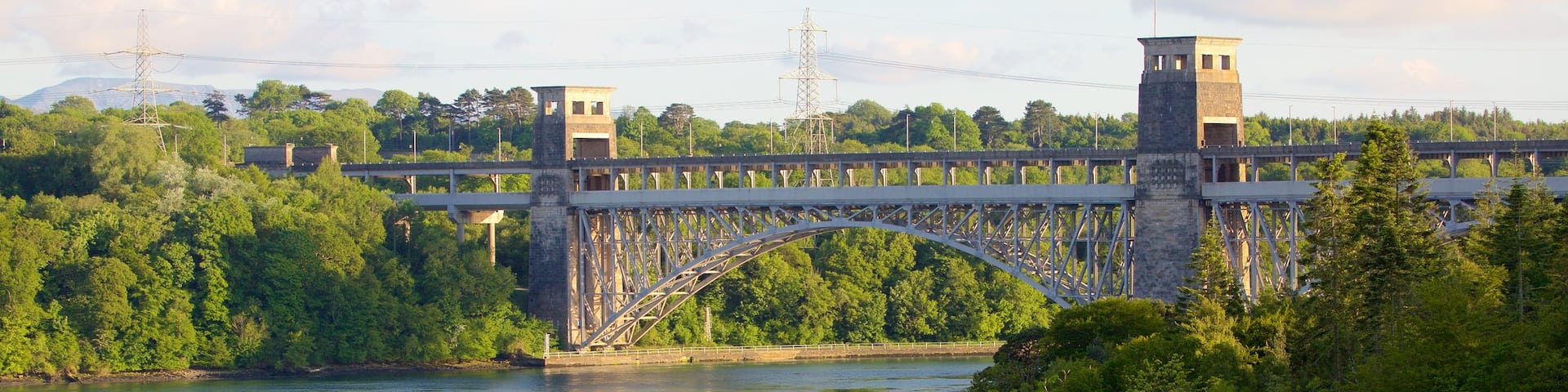 麥奈橋, 威爾斯, 英國