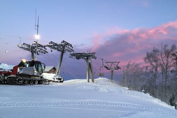 Skigebiet Kungsberget das einen Schnee