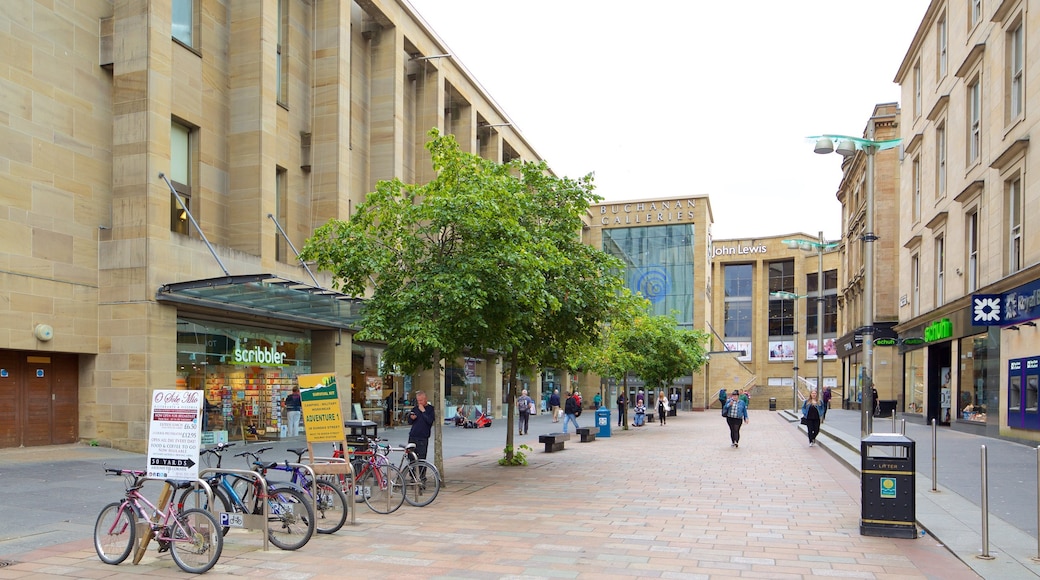 Glasgow showing street scenes