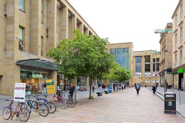 Glasgow mit einem Straßenszenen