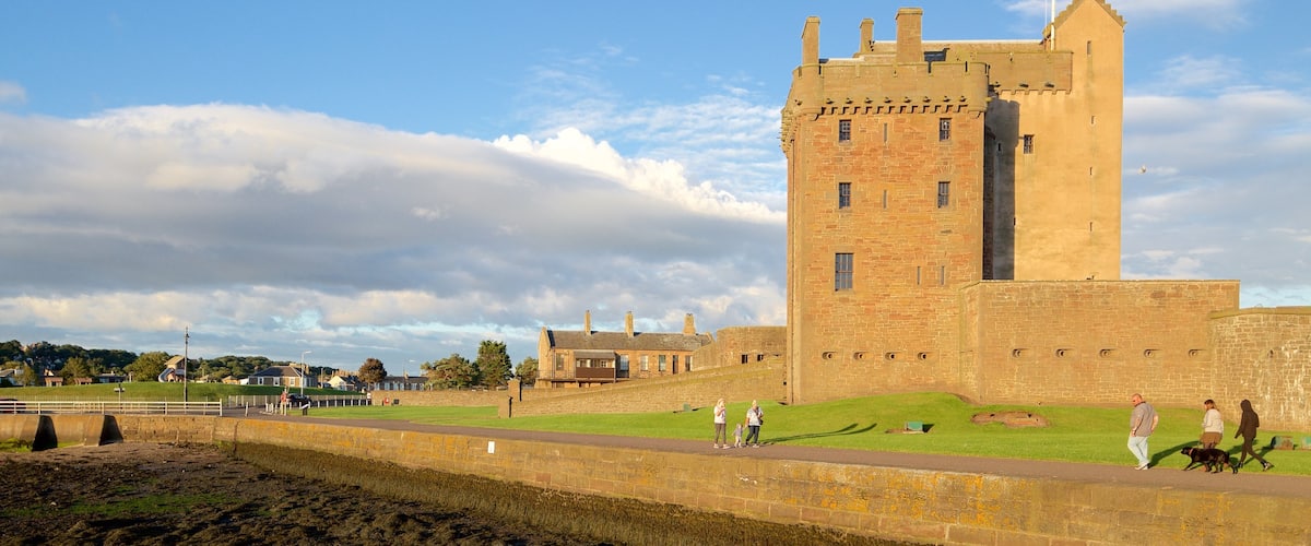 Broughty Ferry featuring a castle