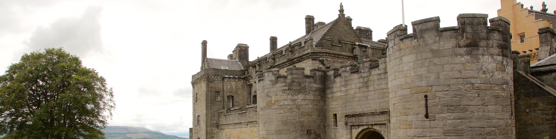 Stirling Castle showing a castle and heritage elements