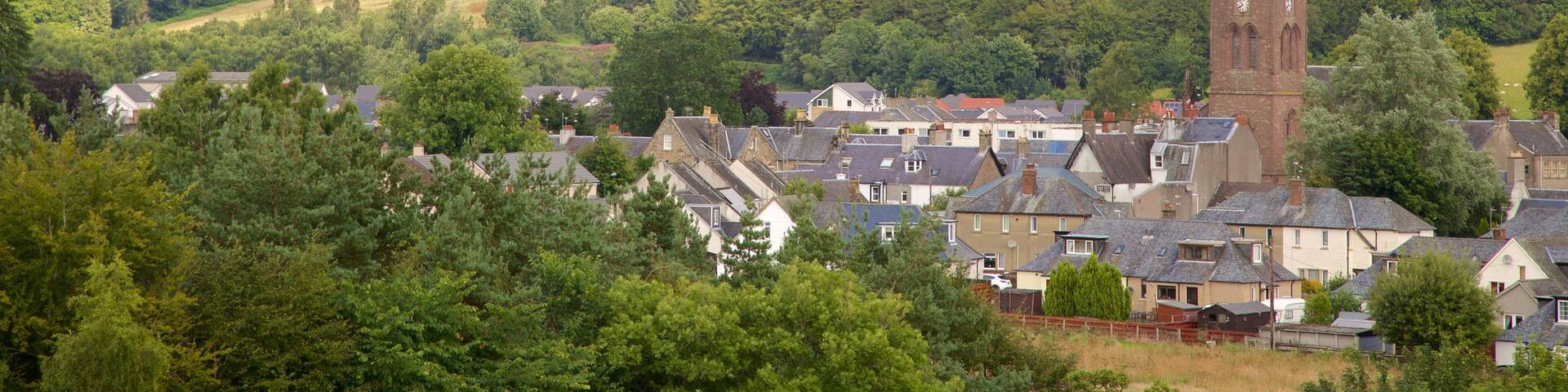 Doune Castle featuring a small town or village