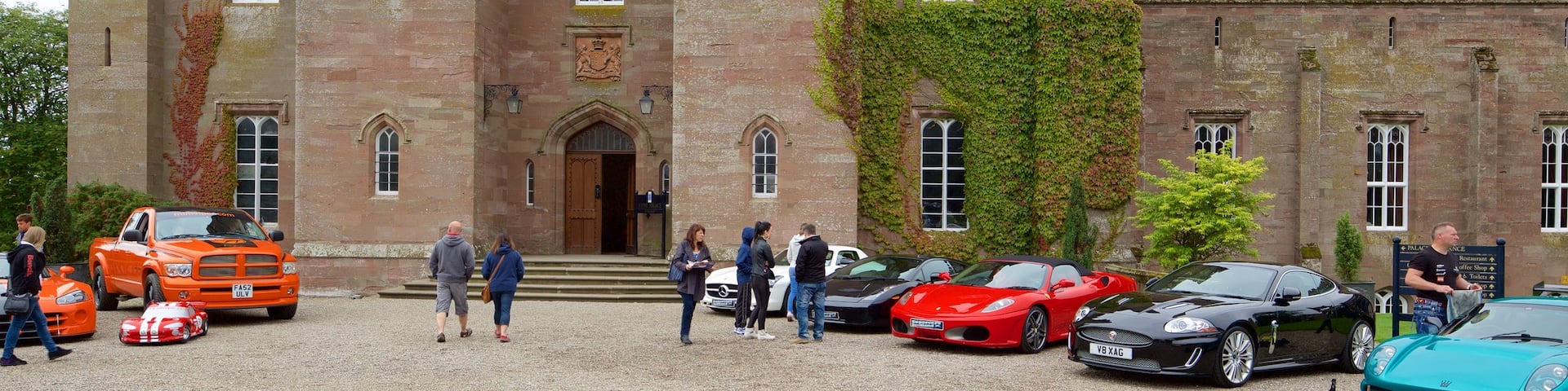 Scone Palace welches beinhaltet Geschichtliches, Burg und historische Architektur