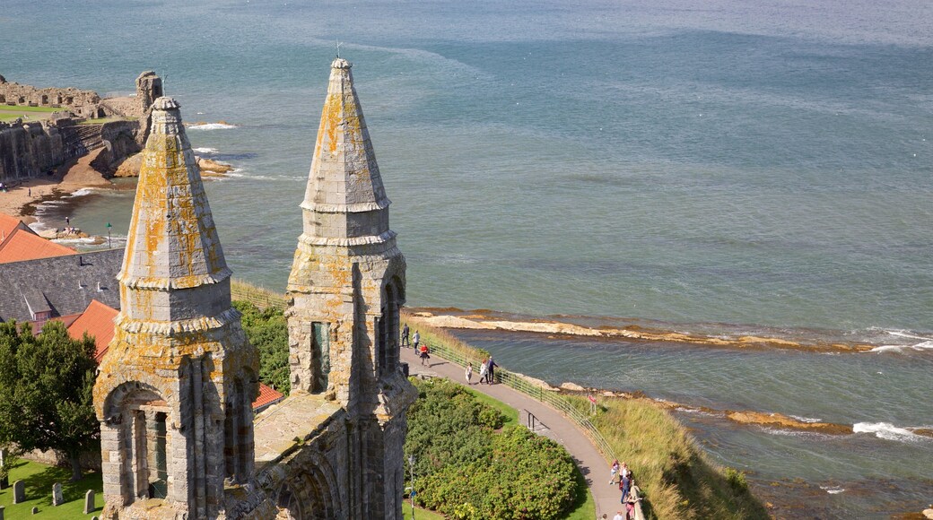 St. Andrew\'s Cathedral featuring heritage elements and general coastal views