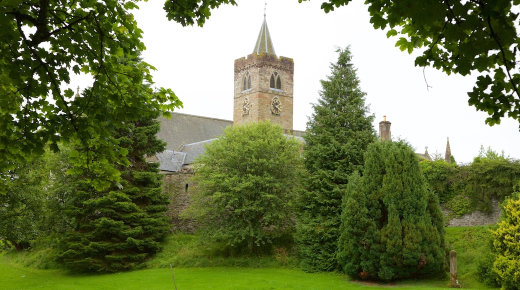 Dunblane Cathedral which includes a garden