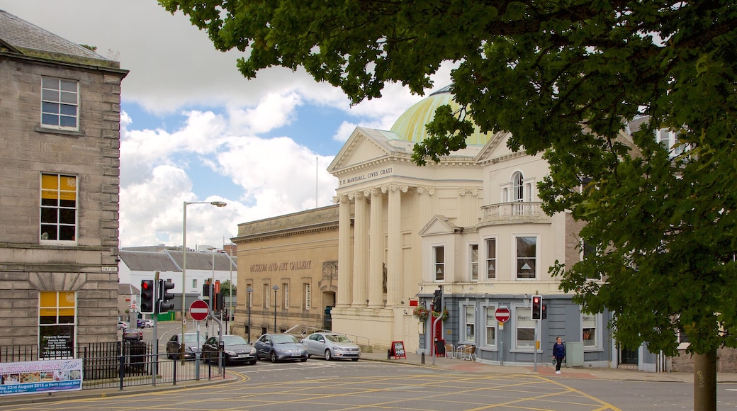 Perth Art Gallery and Museum which includes street scenes