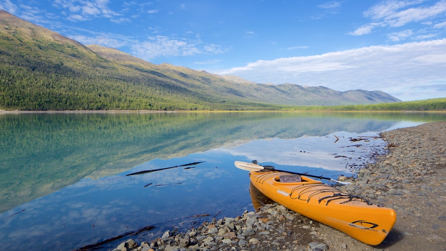 Eklutna Lake featuring a lake or waterhole and kayaking or canoeing