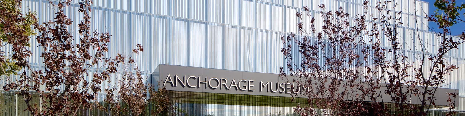 Anchorage showing street scenes