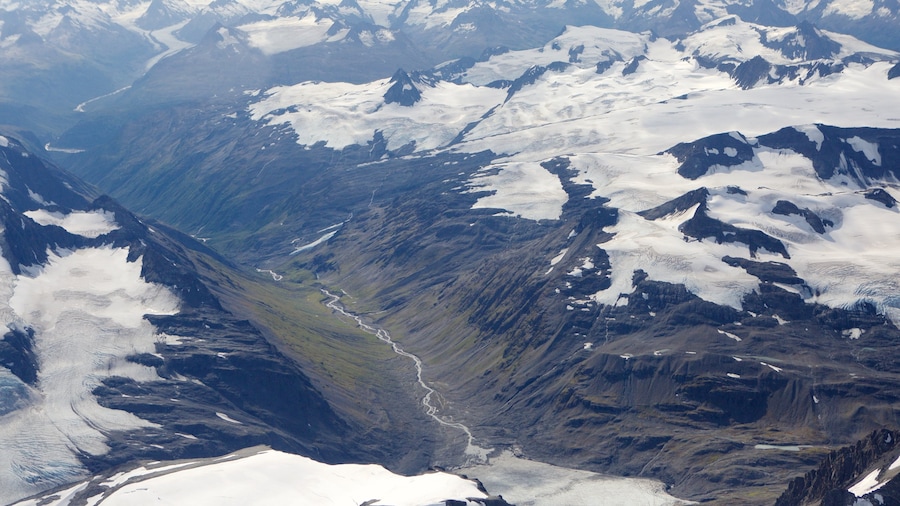 Parc national et réserve naturelle Wrangell-St. Elias mettant en vedette montagnes et neige