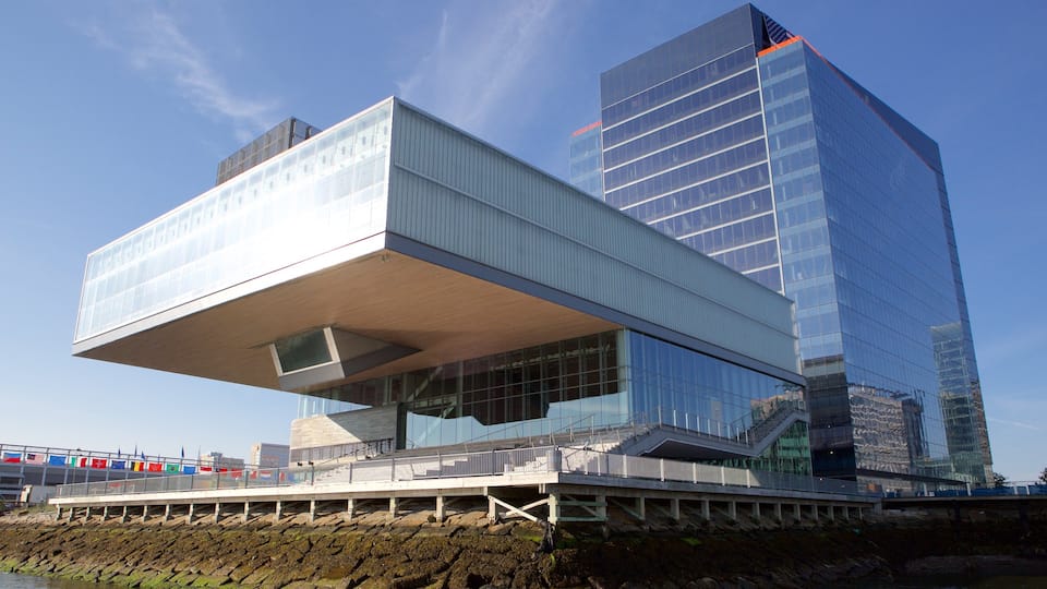 Seaport District showing modern architecture