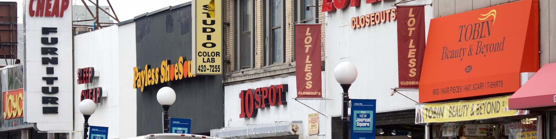 Jersey City welches beinhaltet Beschilderung