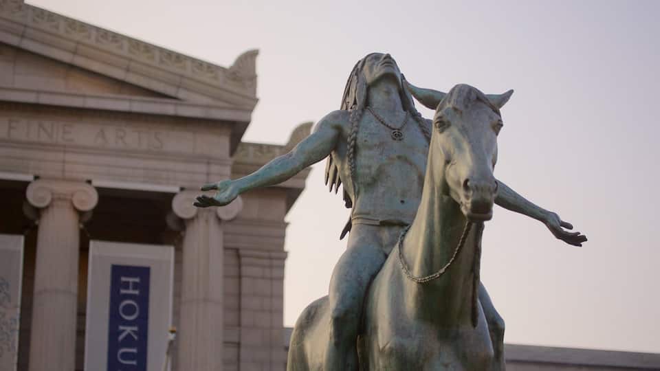 ケンモア スクエア フィーチャー 像あるいは彫刻