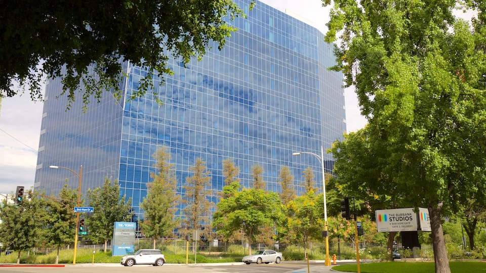 Burbank presenterar en park och modern arkitektur
