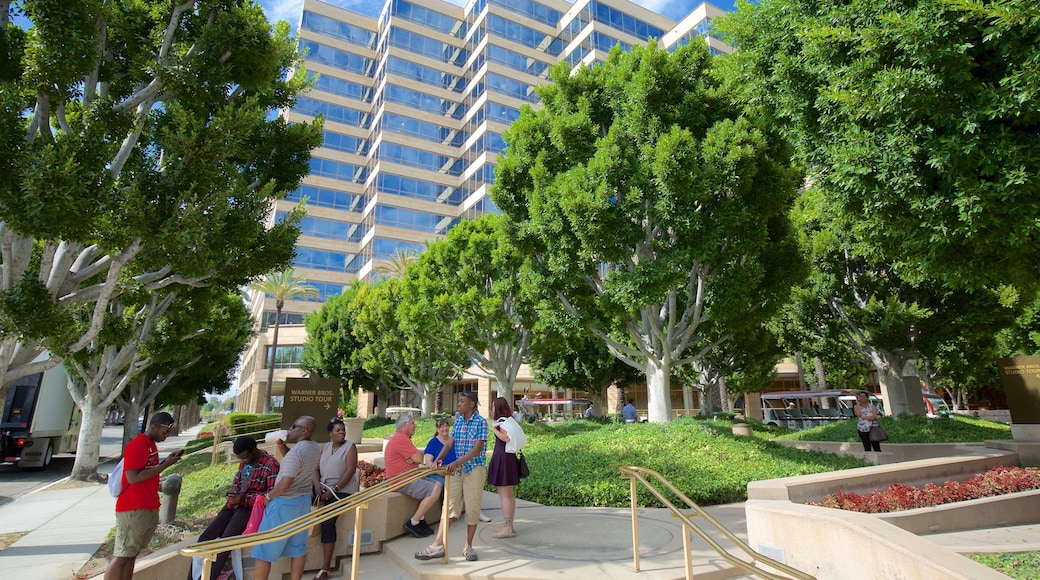 Burbank featuring a park as well as a small group of people