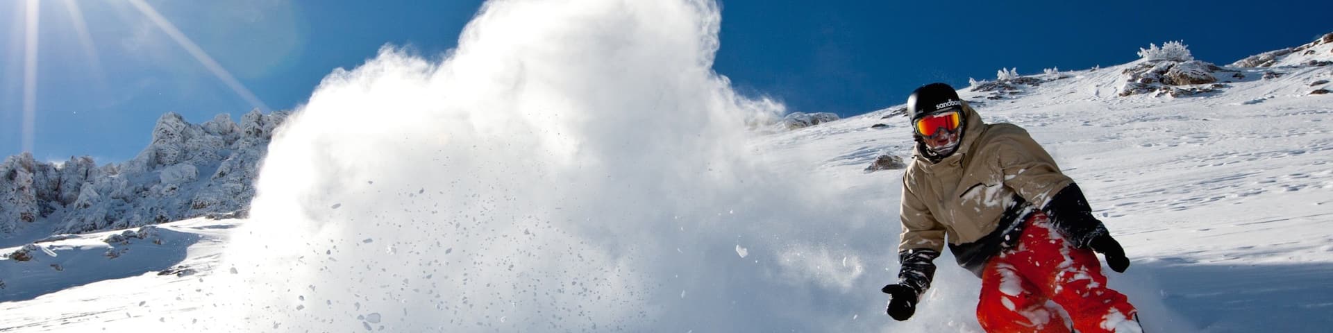 Mammoth Mountain Ski Resort featuring snowboarding and snow