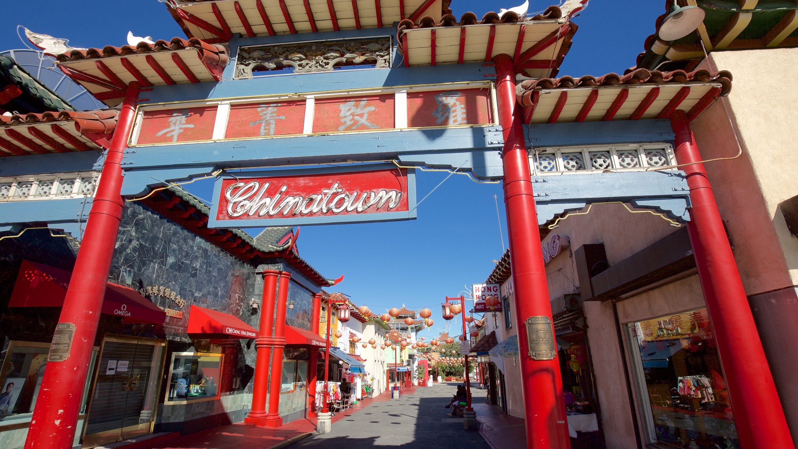 Chinatown showing signage