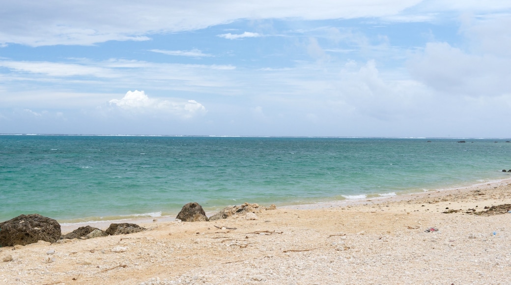 Shirahos strand som visar en strand