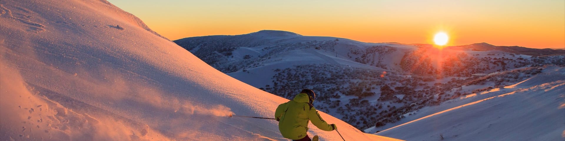 Hotham Heights which includes snow skiing, a sunset and snow